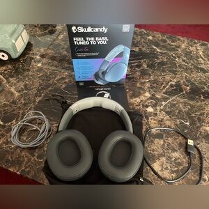 Grey Skullcandy Crusher Evos